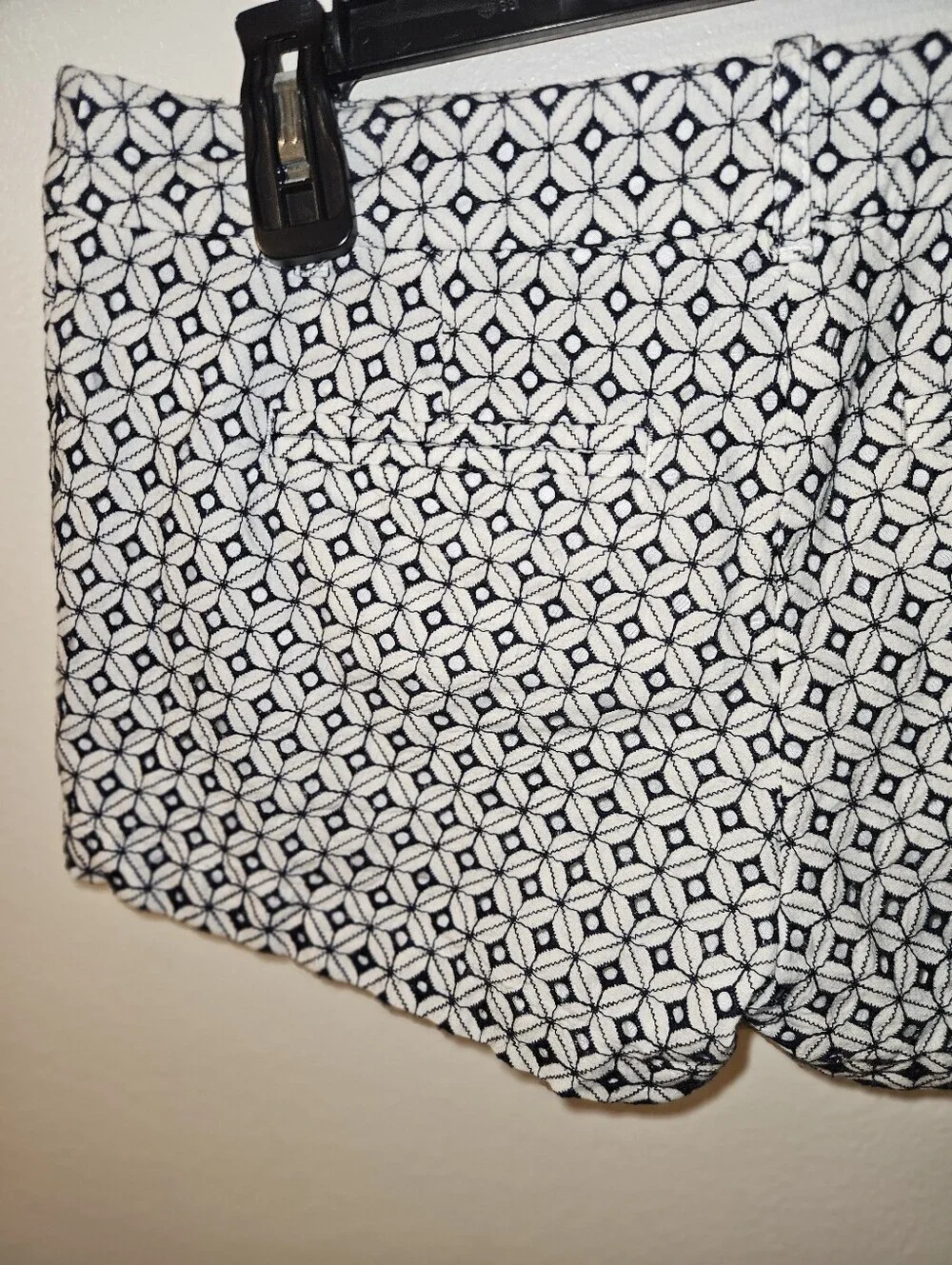 J Crew Womans Shorts Size 6